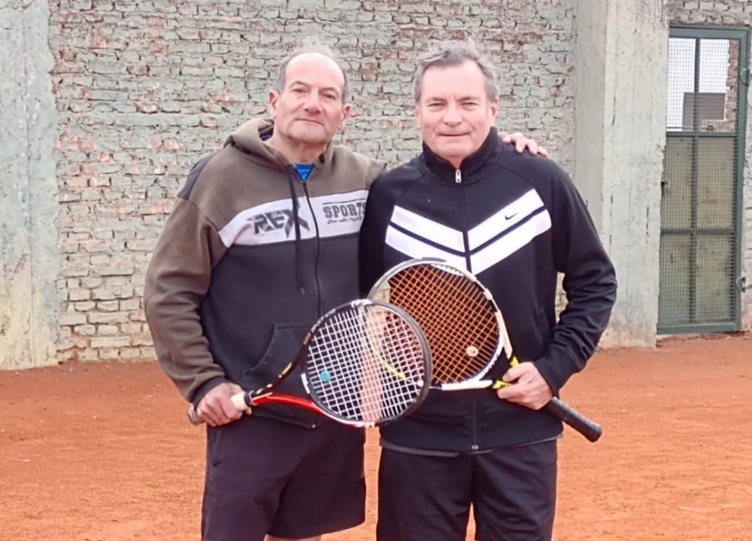 Adultos-Mayores-Tenis-1068x768