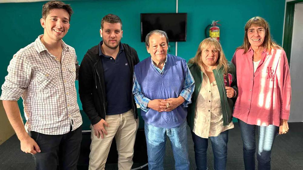 Yofe_-_Espinosa_-_Toty_Flores