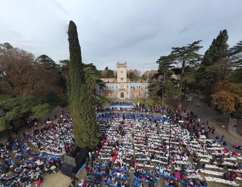 0d9bf838-8539-48ca-adc3-c64800c64b05